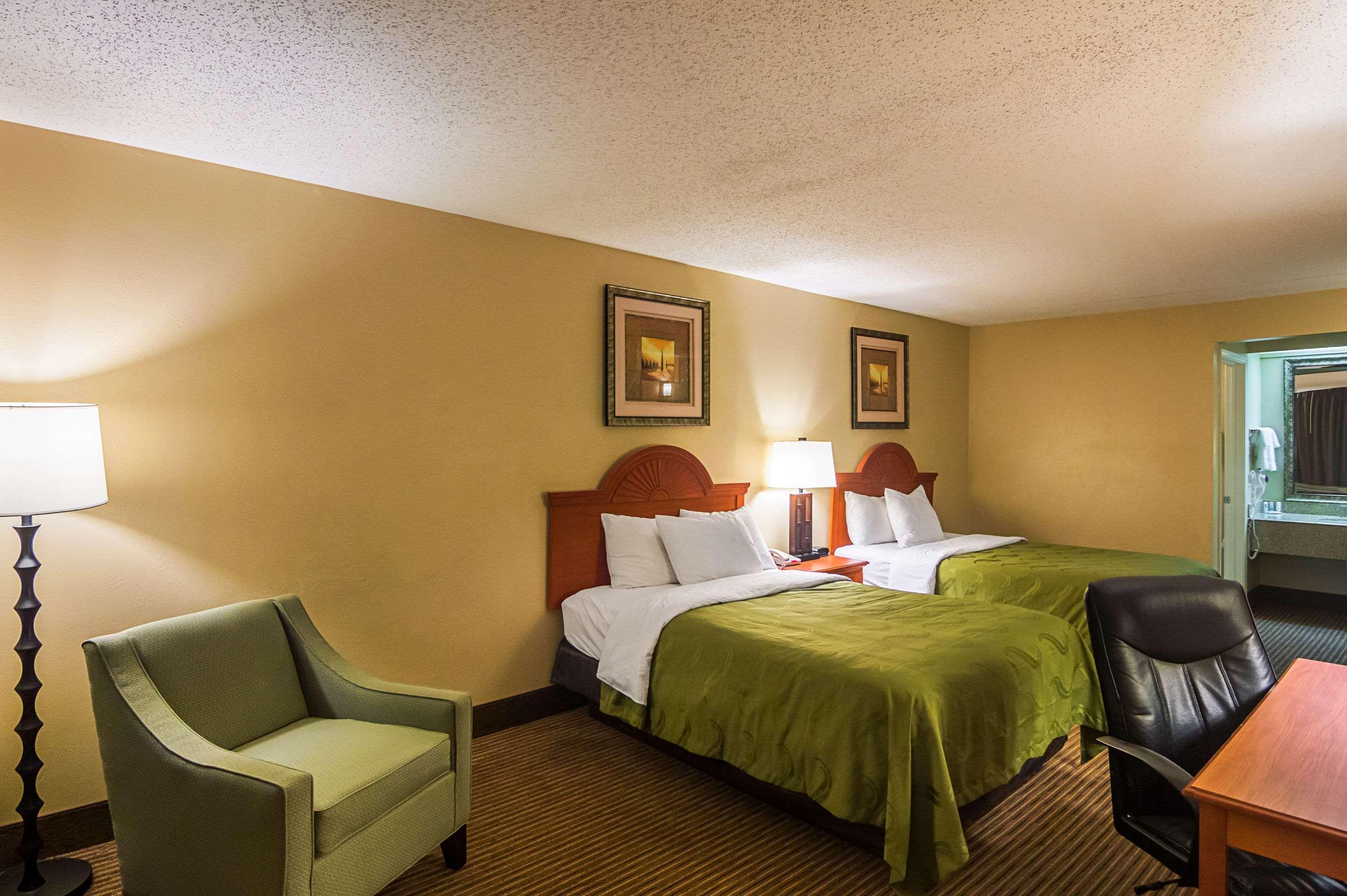 Quality Inn & Suites Garland - East Dallas Exterior photo