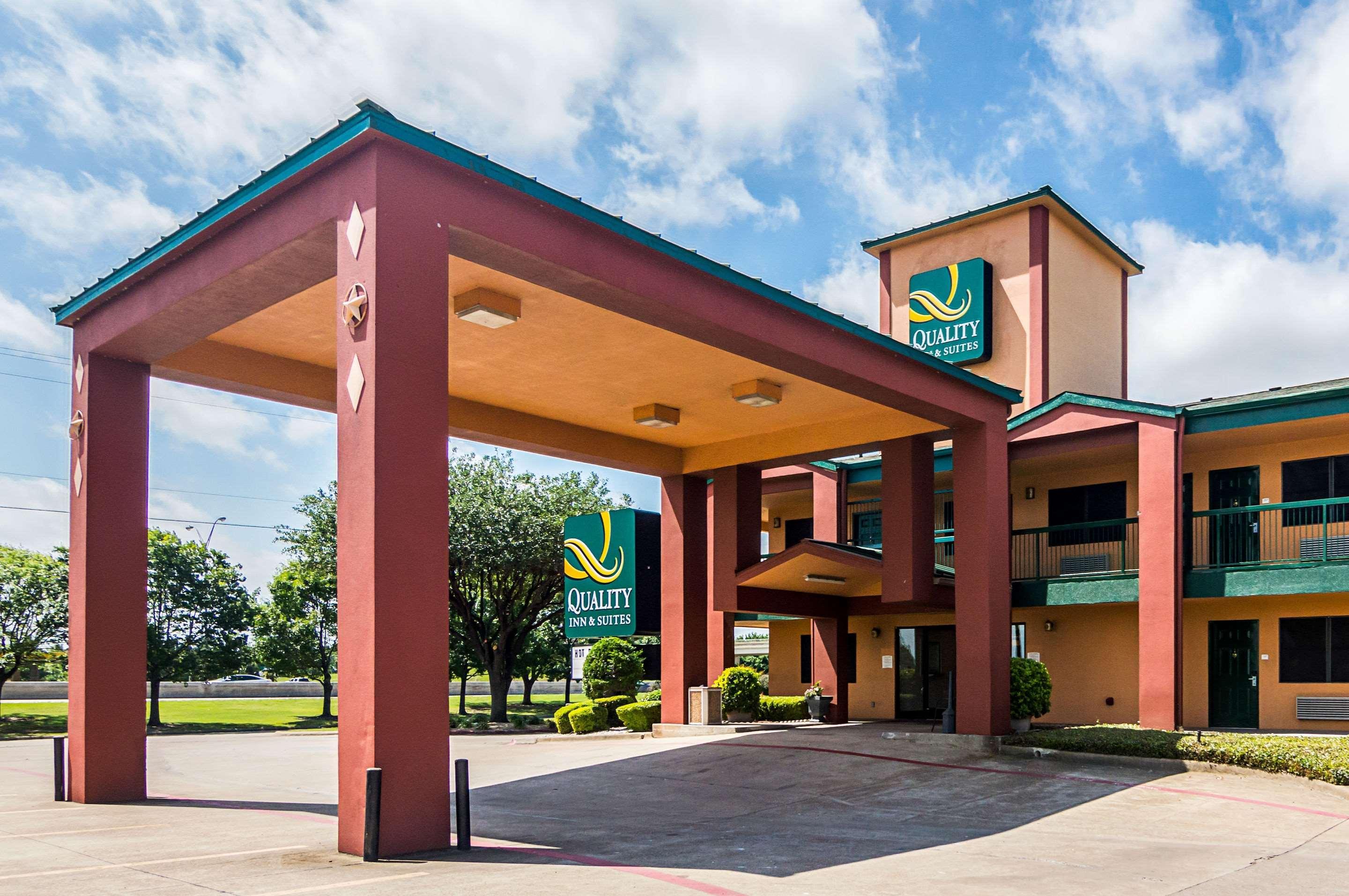 Quality Inn & Suites Garland - East Dallas Exterior photo